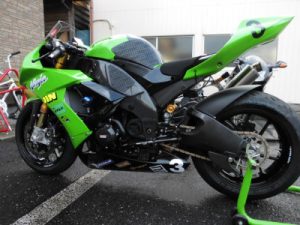 岩工技建ステッカー